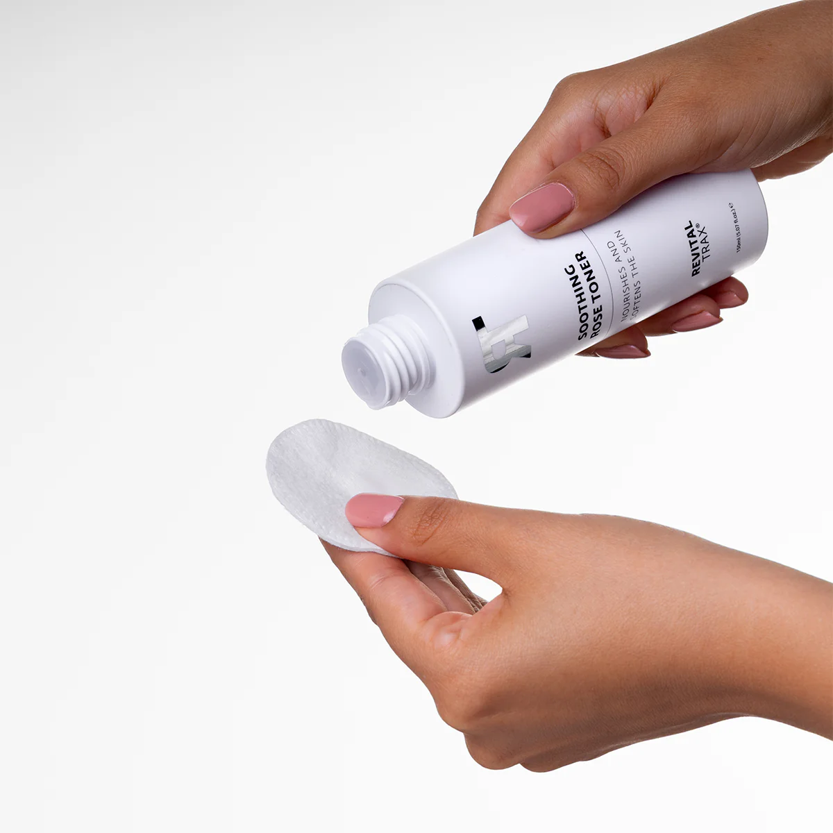 Hydrating Day Routine Set - Image 3